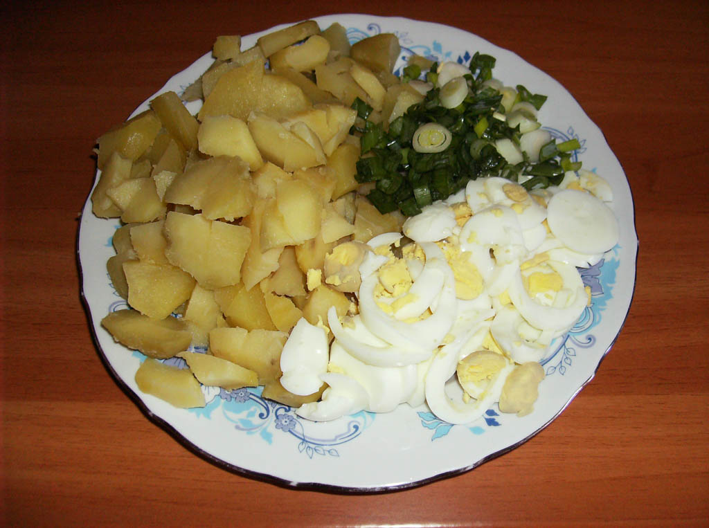 Salata de cartofi cu oua 003